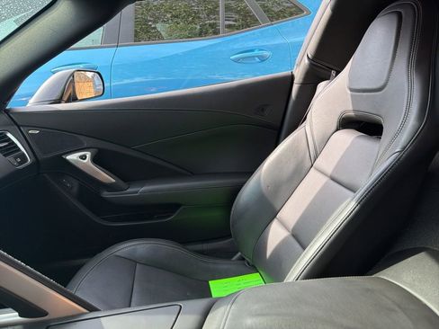 Used 2017 Chevrolet Corvette Stingray Coupe w/ 1LT image 10