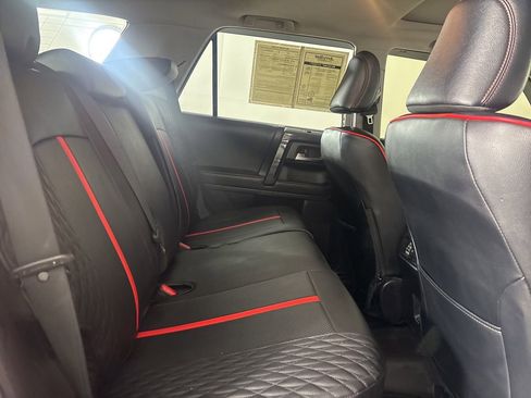 Used 2022 Toyota 4Runner TRD Off-Road Premium AWD/4WD image 26