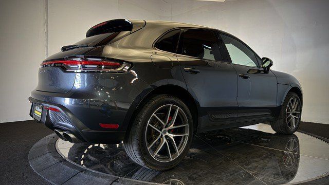 Used 2023 Porsche Macan S AWD/4WD image 34