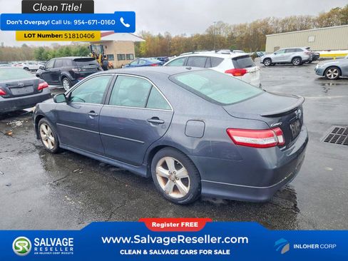 Used 2011 Toyota Camry SE w/ SE Extra-Value Pkg #1 FWD image 3