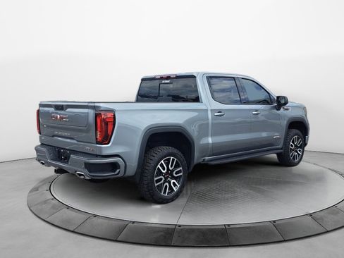 Used 2024 GMC Sierra 1500 AT4 w/ Technology Package AWD/4WD image 7