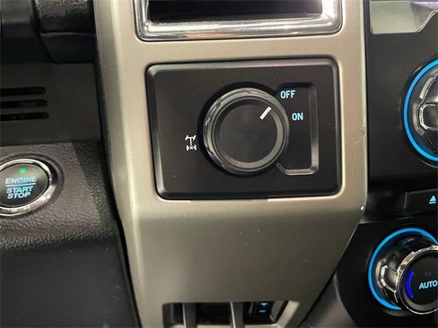 Used 2015 Ford F150 Lariat w/ Trailer Tow Package image 10