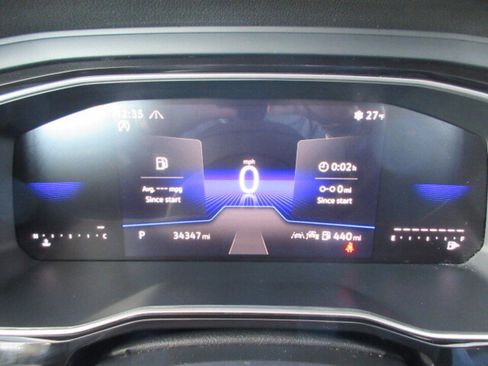 Used 2024 Volkswagen Jetta SE image 16