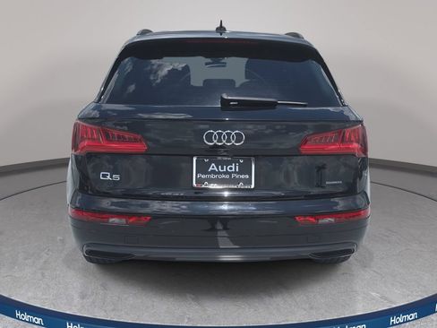 Used 2020 Audi Q5 Premium w/ Premium Plus Package AWD/4WD image 9