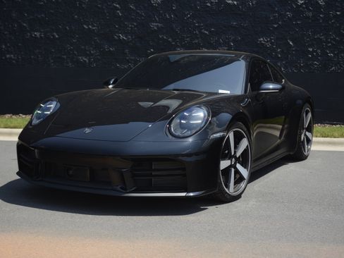 Certified 2025 Porsche 911 Carrera S RWD image 37