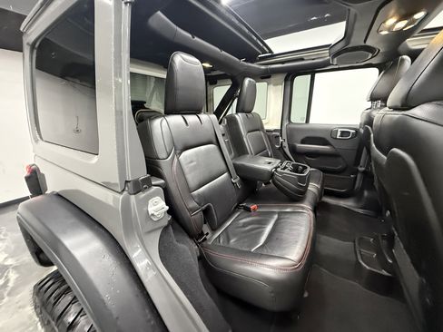 Used 2022 Jeep Wrangler Unlimited Rubicon w/ LED Lighting Group image 24