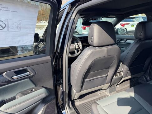 New 2026 GMC Terrain AT4 w/ Convenience Package III image 13