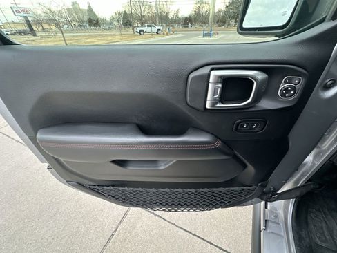 Used 2020 Jeep Gladiator Rubicon image 22