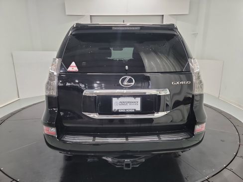 Used 2019 Lexus GX 460 image 8