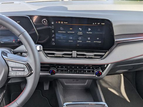New 2026 Chevrolet Equinox RS w/ Convenience Package III AWD/4WD image 14