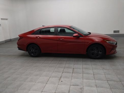 Used 2021 Hyundai Elantra SEL image 11