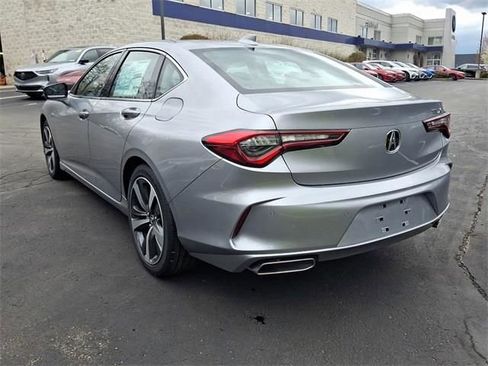 Used 2025 Acura TLX w/ Technology Package image 9