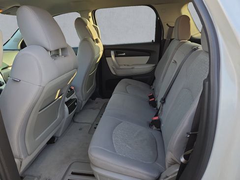 Used 2011 GMC Acadia SL w/ Preferred Package image 22