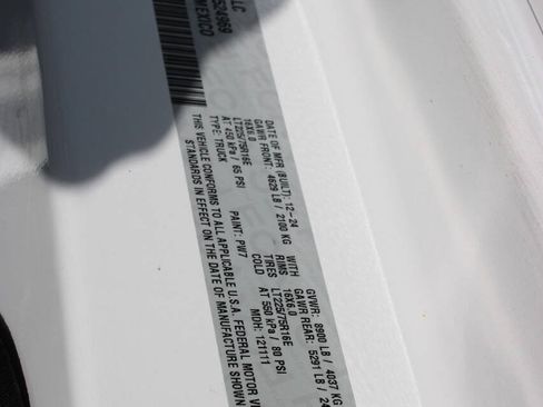 Used 2025 RAM ProMaster 2500 w/ U-Haul Equipment Group FWD image 11
