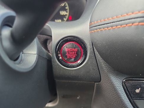 Certified 2025 Honda HR-V Sport image 25