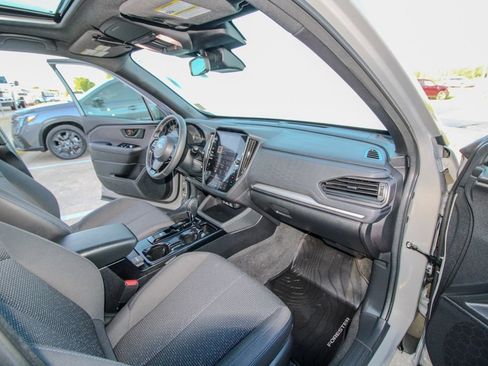 Used 2026 Subaru Forester Premium AWD/4WD image 16