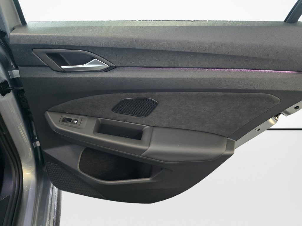 New 2026 Volkswagen GTI SE FWD image 39