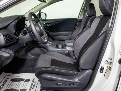 Used 2025 Subaru Outback Premium image 19