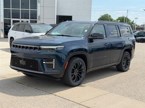 New 2026 Jeep Grand Wagoneer Summit AWD/4WD image 1