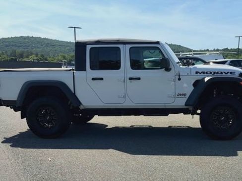 Used 2023 Jeep Gladiator Mojave w/ Cold Weather Group AWD/4WD image 6