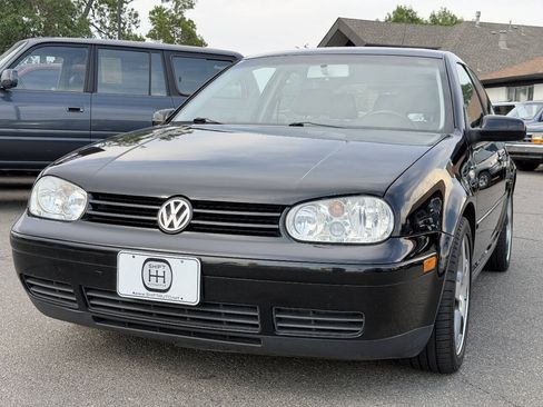 Used 2002 Volkswagen Golf 1.8T FWD image 2