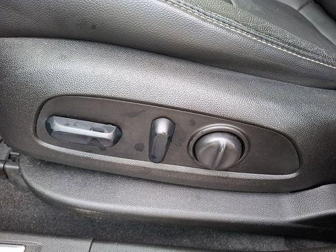 Used 2017 GMC Acadia SLT image 11