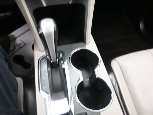 Used 2014 Chevrolet Equinox LTZ image 11