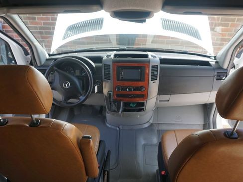 Used 2012 Mercedes-Benz Sprinter 3500 image 18