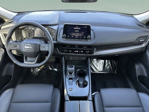 Certified 2025 Nissan Rogue SV w/ SV Premium Package image 13