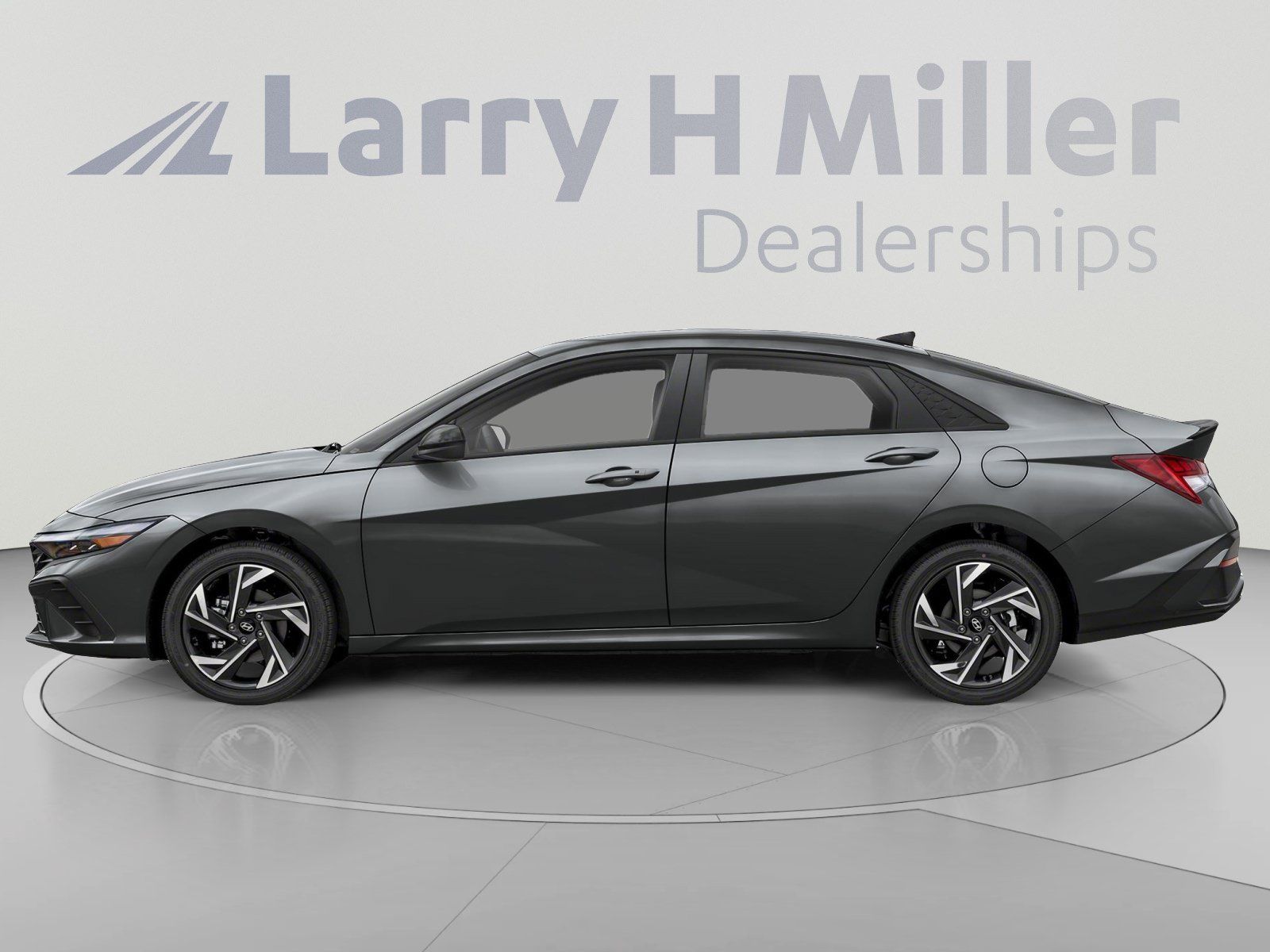 Used 2025 Hyundai Elantra SEL FWD image 3