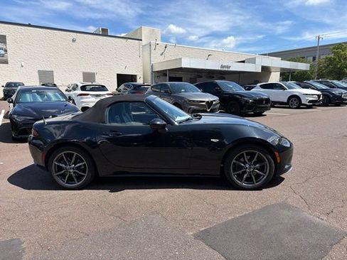 Used 2016 MAZDA MX-5 Miata Grand Touring RWD image 3