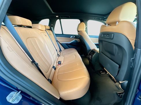 Certified 2022 BMW X5 sDrive40i w/ Parking Assistance Package image 28