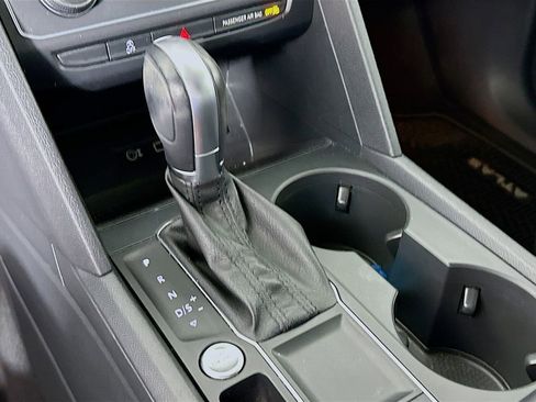 Used 2018 Volkswagen Atlas SE image 22