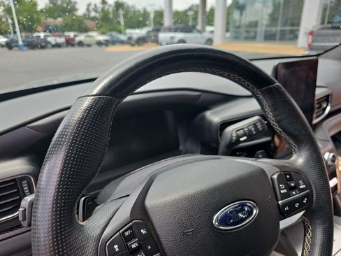 Used 2020 Ford Explorer ST w/ ST High-Performance Pack AWD/4WD image 5