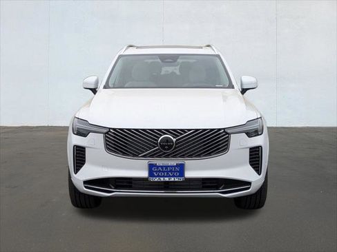 New 2026 Volvo XC90 T8 Ultra w/ Protection Package Premier AWD/4WD image 4