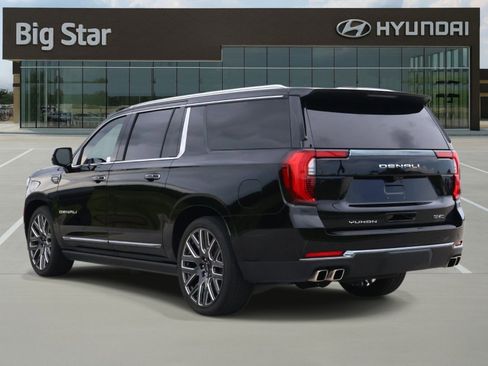 Used 2025 GMC Yukon XL Denali Ultimate AWD/4WD image 3