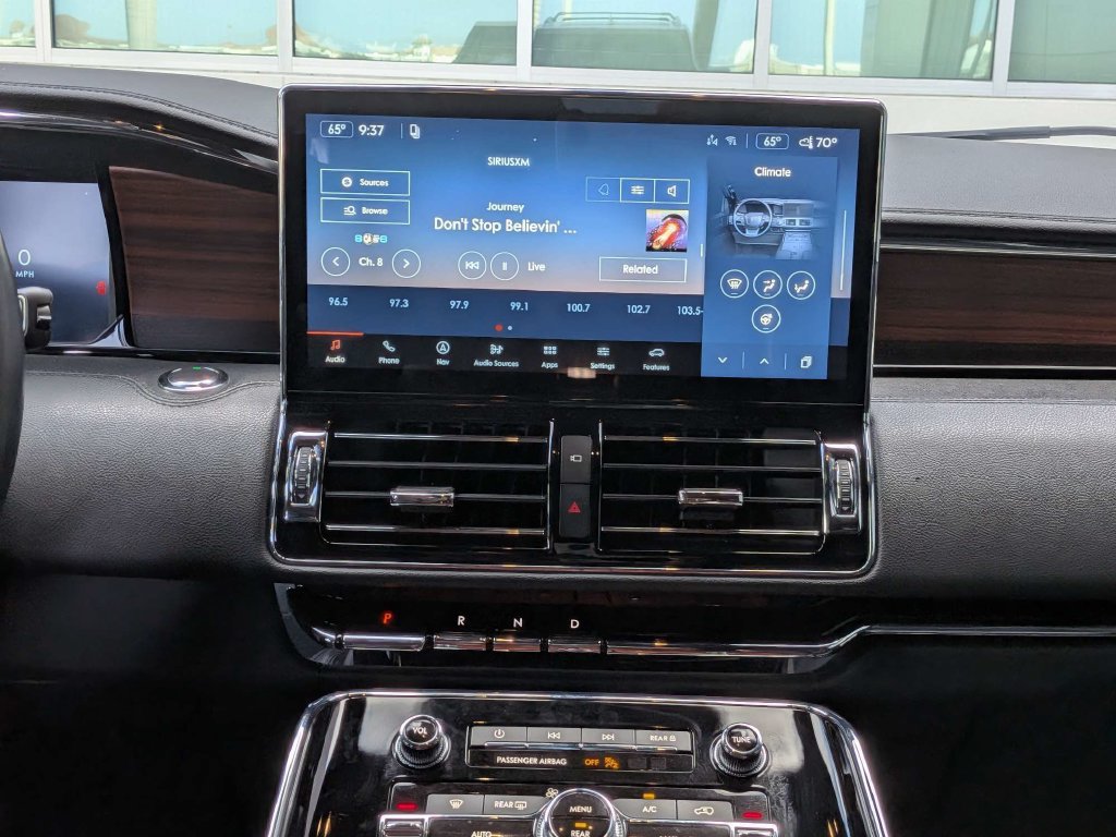 Certified 2024 Lincoln Navigator Reserve AWD/4WD image 20