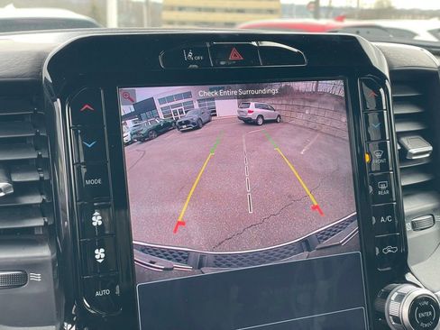 Used 2025 RAM 1500 Laramie image 27