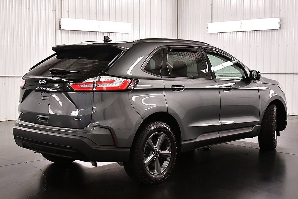 Used 2023 Ford Edge SEL w/ Sport Appearance Package AWD/4WD image 7