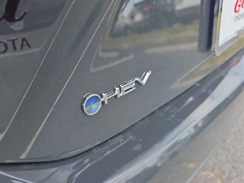 New 2026 Toyota Camry SE image 5