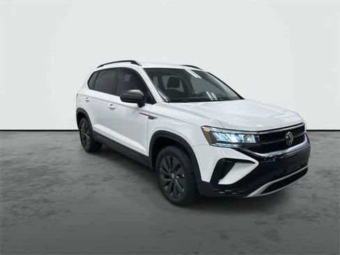 Used 2023 Volkswagen Taos S image 6