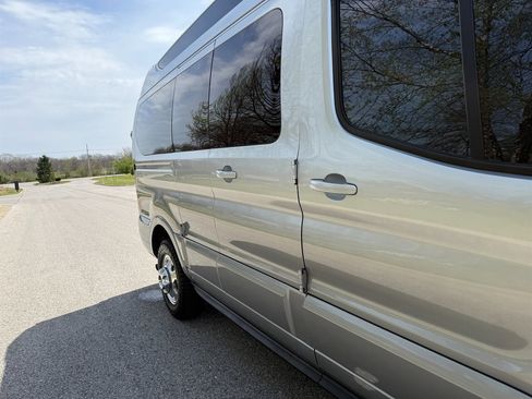 Used 2020 Ford Transit 150 Low Roof AWD image 46