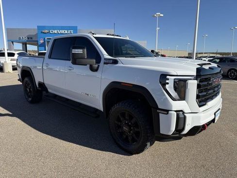 Used 2024 GMC Sierra 2500 AT4 w/ AT4 Preferred Package image 35