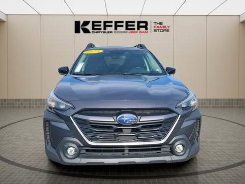 Used 2023 Subaru Outback Premium image 8