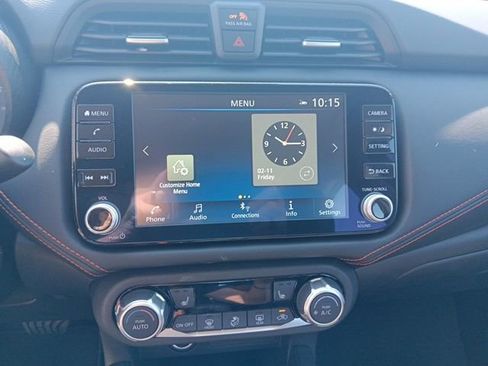 New 2025 Nissan Versa SR w/ Trunk Package image 17