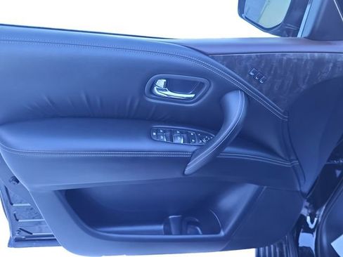 Used 2023 Nissan Armada Platinum w/ Captain's Chairs Package image 10