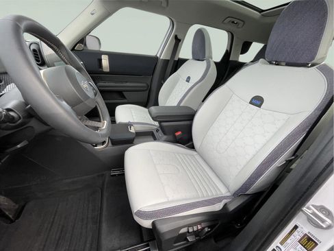 Used 2025 MINI Cooper Countryman S w/ Comfort Package Max image 13