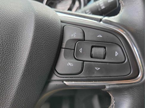 Used 2023 Buick Encore GX Preferred FWD image 28