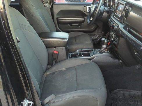 Certified 2018 Jeep Wrangler Unlimited Sport S image 25