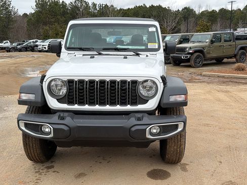 New 2026 Jeep Gladiator Sport image 3